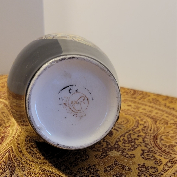 Vintage Romanian Hand-painted Decanter - Picture 7 of 10